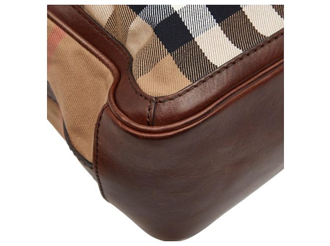 Bolsa Messenger Burberry Nova Check Marrom - vista 7