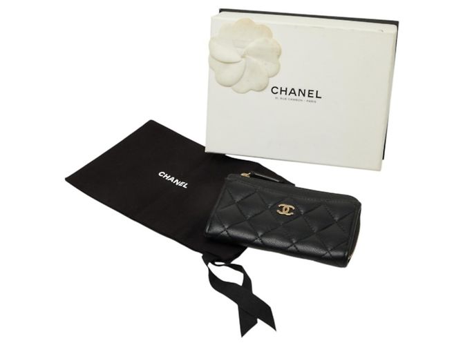 Tarjetero Chanel Coco Mark Fragment Case Negro Dorado - vista 9