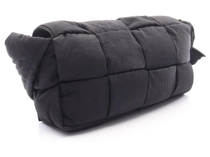 Borsa a tracolla Bottega Veneta Padded Tech Cassette Nero - vista 2