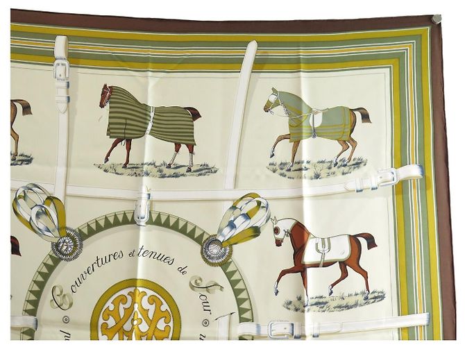 Hermès FOULARD HERMES COUVERTURES ET TENUES DE JOUR CARRE 90 IN SETA Multicolore - vista 3