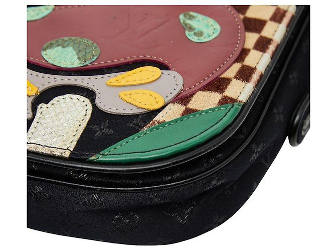 Louis Vuitton Monogram Satin Musette Crossbody Negro - vista 5