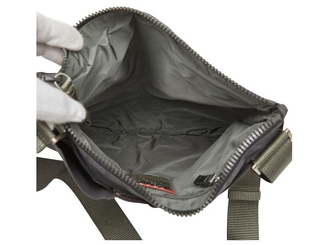 Prada Crossbody-Tasche Grau - Ansicht 8