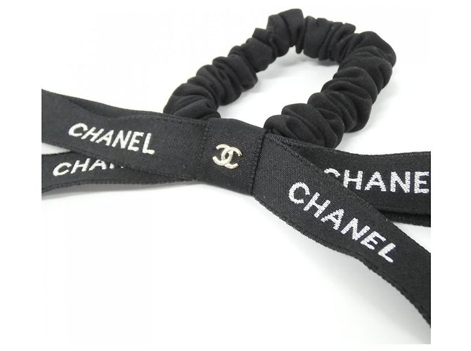 Scrunchie Chanel AAA424 Preto Dourado - vista 3