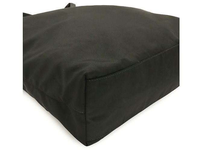 Borsa Tote a Spalla Prada in Nylon e Pelle Nero - vista 4