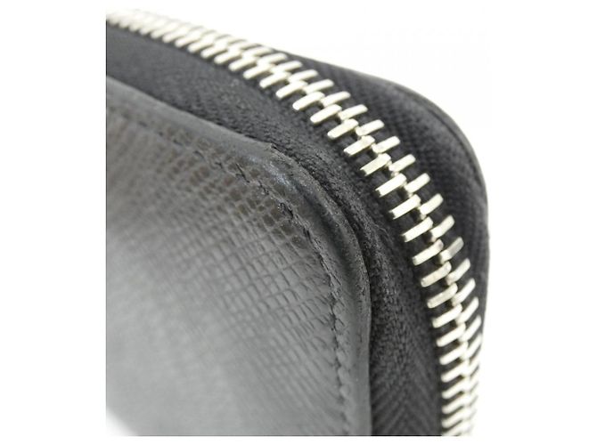 Louis Vuitton Taiga Zippy Wallet Black - view 4