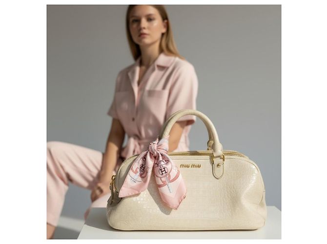 Hermès Gavroche 45 Seidentuch Mors et Gourmettes Rose Powder Pink Weiß Grau - Ansicht 4