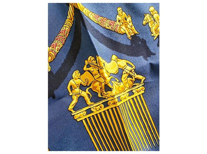 Lenço de seda Hermès "Les Cavaliers d'Or" Azul Dourado - vista 4