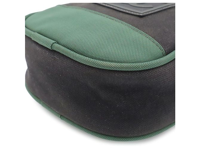 Borsa a tracolla Chanel Sport Line in nylon e tela Nero Verde - vista 4
