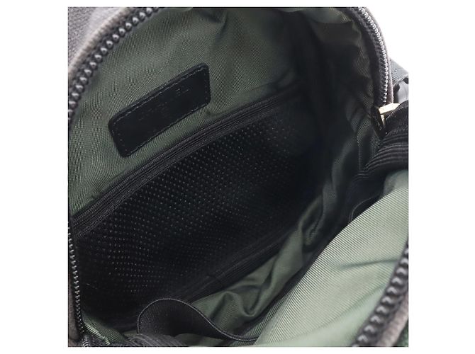 Borsa a tracolla Chanel Sport Line in nylon e tela Nero Verde - vista 8