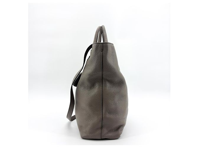 Bolsa Conversível Prada Lux Plissada em Couro Cervo Medium Marrom - vista 4