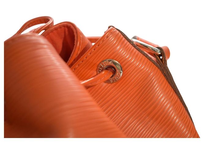 Louis Vuitton Noé Petit Pelle Epi Arancione Mandarino - vista 11