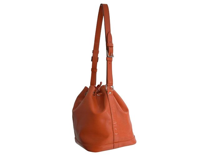 Louis Vuitton Noé Petit Pelle Epi Arancione Mandarino - vista 4