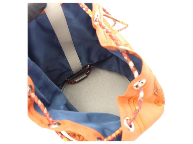 Hermès Borsa a tracolla Hermes Soie Coeur 22 Brides de Gala Multicolore Arancione - vista 3