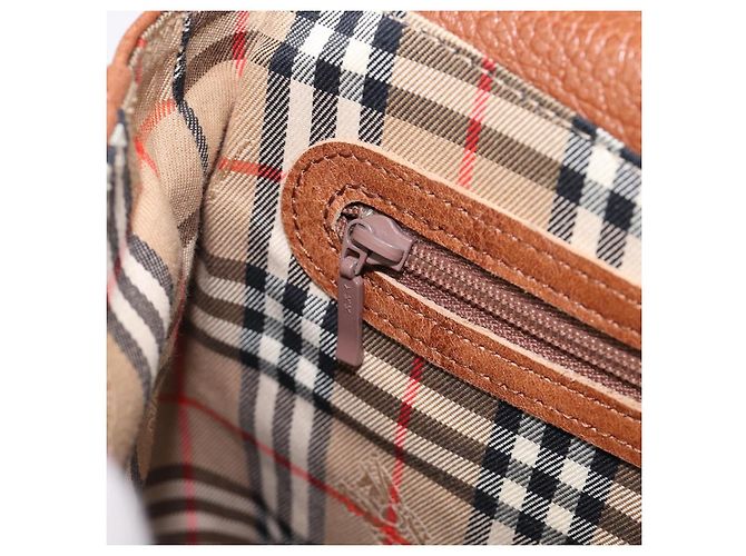 Borsa a tracolla Burberrys in pelle marrone tono oro Auth 204636 - vista 22