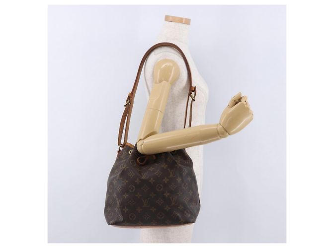 LOUIS VUITTON Borsa a tracolla Monogram Petit Noe M42226 LV Auth 198921 Monogramma - vista 21