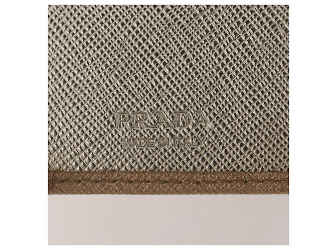 Saffiano Cartera bifold PRADA de piel Safiano Gold Auth 205174A Dorado - vista 20