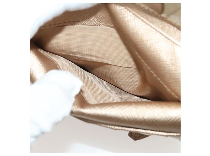 Saffiano Cartera bifold PRADA de piel Safiano Gold Auth 205174A Dorado - vista 22