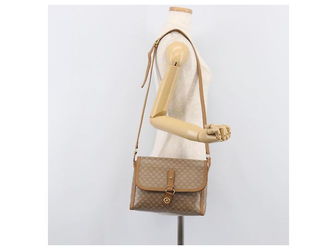 Céline Bolsa de Ombro CELINE Macadam Canvas PVC Beige Gold Auth ki6828 Bege Dourado - vista 30