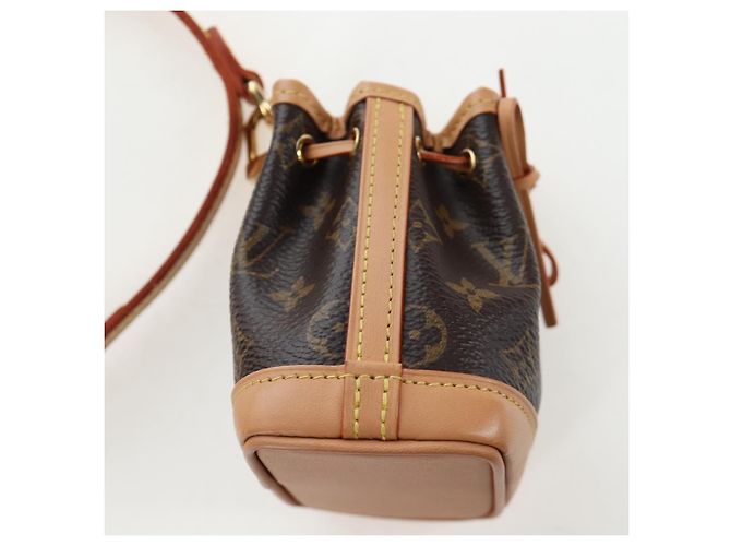 LOUIS VUITTON 2021-2025 Monogram Trio Mini Icon Shoulder M81081 LV Auth 167620SM Monogramma - vista 17