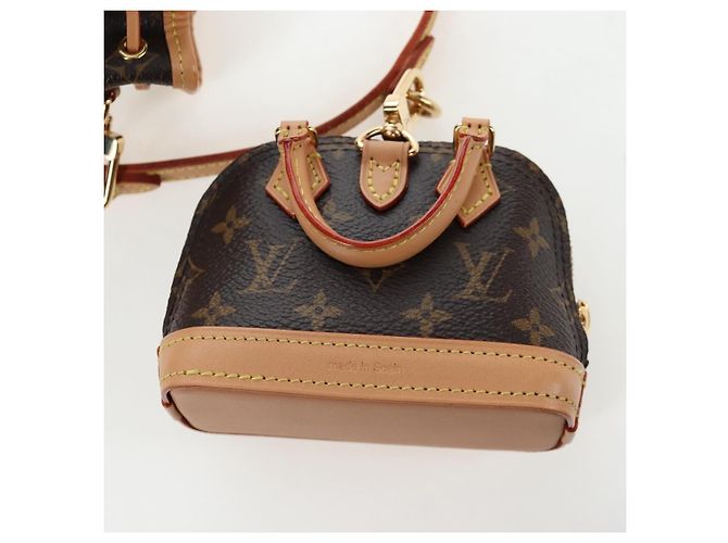 LOUIS VUITTON 2021-2025 Monogram Trio Mini Icon Shoulder M81081 LV Auth 167620SM Monogramma - vista 24