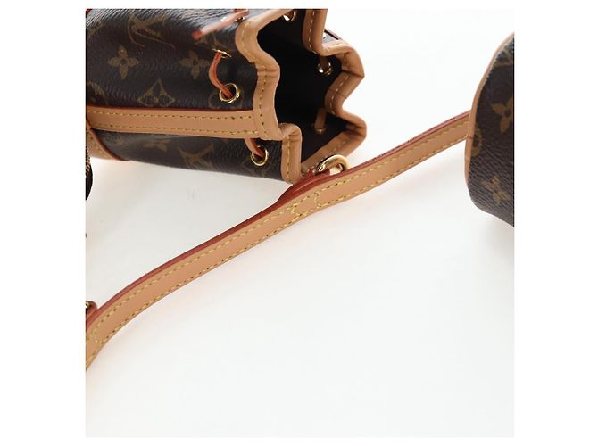 LOUIS VUITTON 2021-2025 Monogram Trio Mini Icon Shoulder M81081 LV Auth 167620SM Monogramma - vista 35