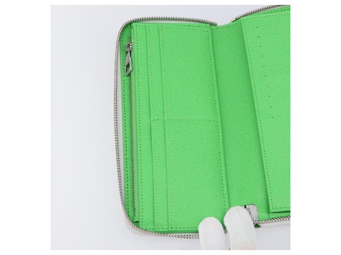 LOUIS VUITTON Monogram LV Portrait Zippy Wallet Vertical M82590 LV Auth 167703SM Monogramma - vista 18