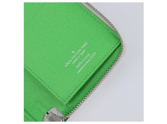 LOUIS VUITTON Monogram LV Portrait Zippy Wallet Vertical M82590 LV Auth 167703SM Monogramma - vista 19