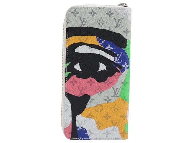 LOUIS VUITTON Monogram LV Portrait Zippy Wallet Vertical M82590 LV Auth 167703SM Monogramma - vista 2