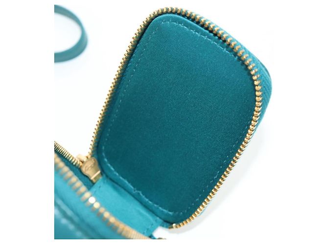 Miu Miu Matelasse Neck Mini Pouch Leather Green Gold Tone Auth 167613M Verde - vista 25