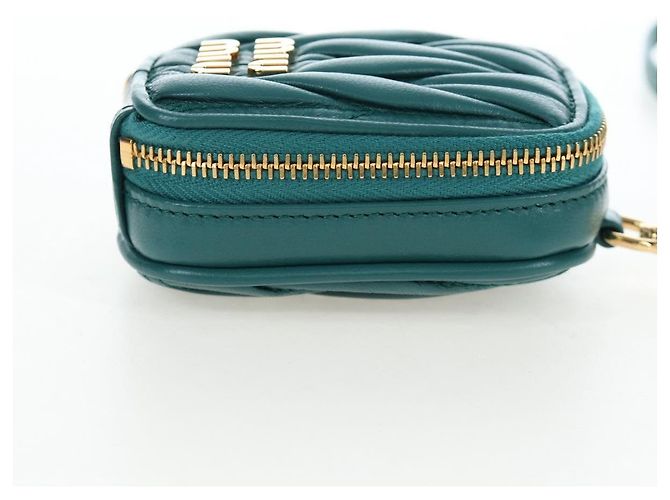 Miu Miu Matelasse Neck Mini Pouch Leather Green Gold Tone Auth 167613M Verde - vista 4
