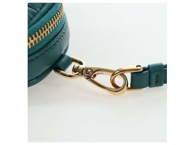 Miu Miu Matelasse Neck Mini Pouch Leather Green Gold Tone Auth 167613M Verde - vista 8