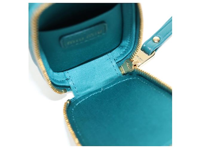 Miu Miu Matelasse Neck Mini Pouch Leather Green Gold Tone Auth 167613M Verde - vista 9