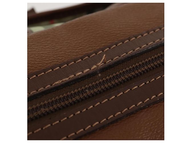 Borsa Boston Burberrys in pelle marrone tono oro Auth 201252A - vista 10