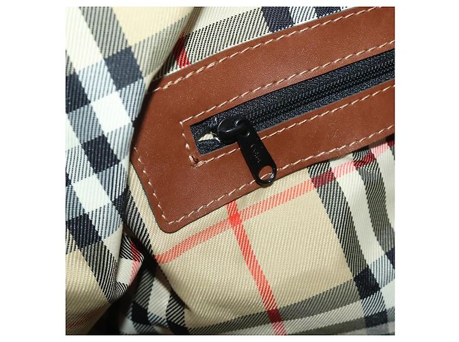 Borsa Boston Burberrys in pelle marrone tono oro Auth 201252A - vista 21