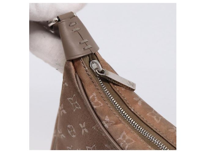 LOUIS VUITTON Monogram Satin Little Boulogne Hand Bag Beige M92143 Auth BA15499A Monogramma - vista 17