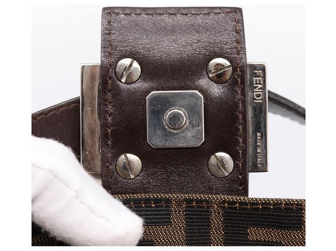 Borsa a tracolla FENDI Zucca Canvas Mamma Baguette Nero Marrone Auth 203886V - vista 9