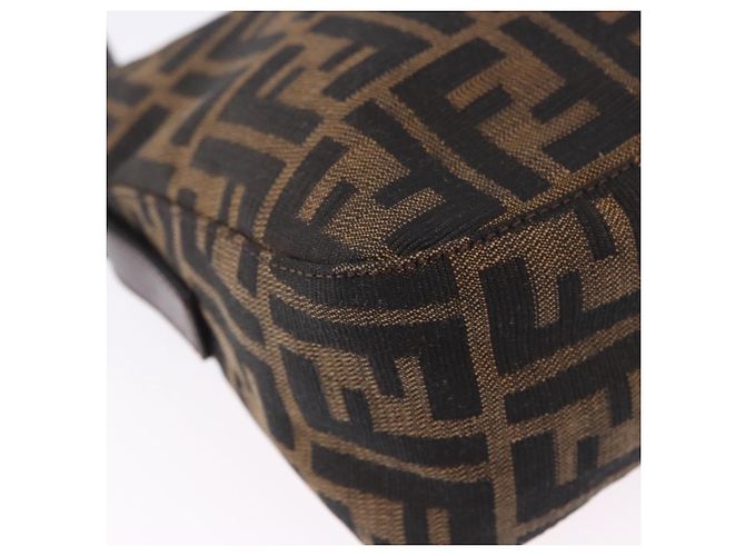 Borsa a tracolla FENDI Zucca Canvas Mamma Baguette Marrone Nero Auth 204131V - vista 17