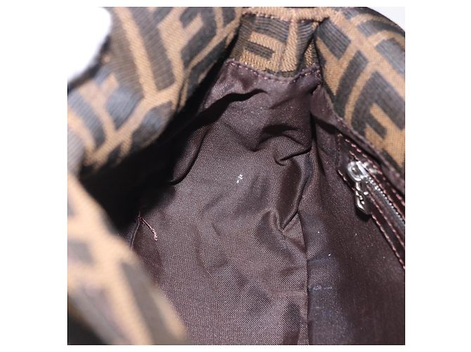 Borsa a tracolla FENDI Zucca Canvas Mamma Baguette Marrone Nero Auth 204131V - vista 25