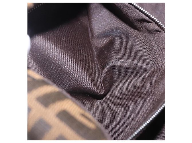 Borsa a tracolla FENDI Zucca Canvas Mamma Baguette Marrone Nero Auth 204131V - vista 27