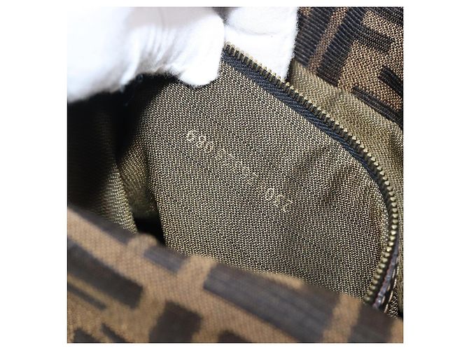 Borsa a tracolla FENDI Zucca Canvas Mamma Baguette Nero Marrone Auth 204132V - vista 11