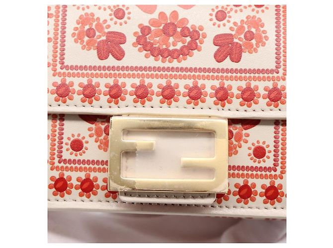 Portafoglio Compatto FENDI Baguette Micro Wallet Pelle Rosso Oro Auth 203699M D'oro - vista 17