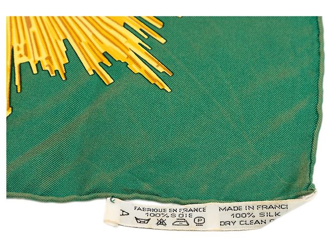 Foulard di seta Hermès Voltaire Sanssoucy Verde 90 Scarves - vista 2