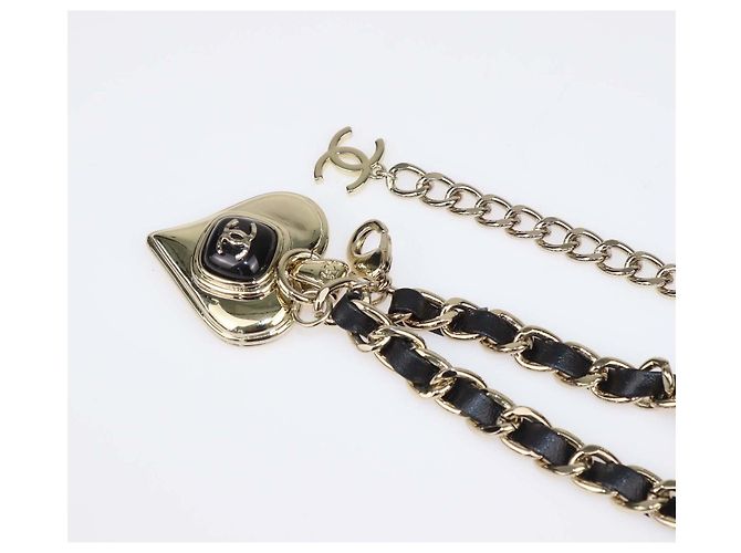 Chanel Gürtel mit Kette aus schwarzem Emaille und Lammleder mit goldfarbenem CC-Herz aus Metall - Ansicht 5