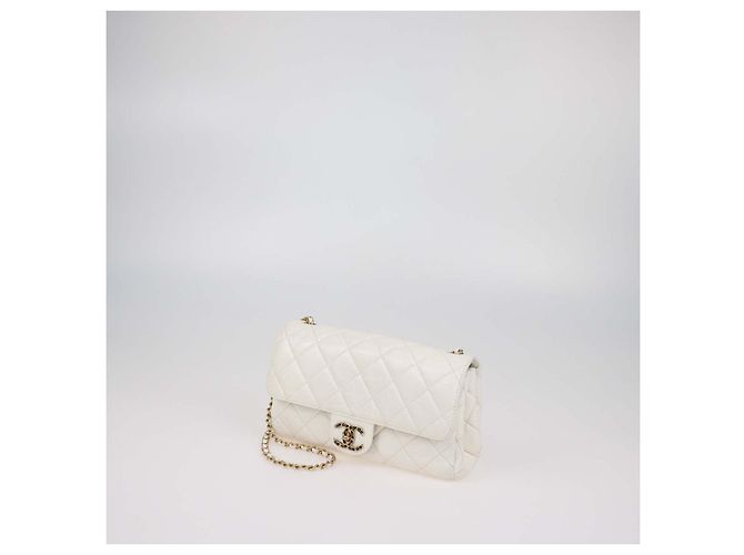 Borsa a tracolla Chanel Accordion Flap in pelle matelassé bianca invecchiata Bianco - vista 2