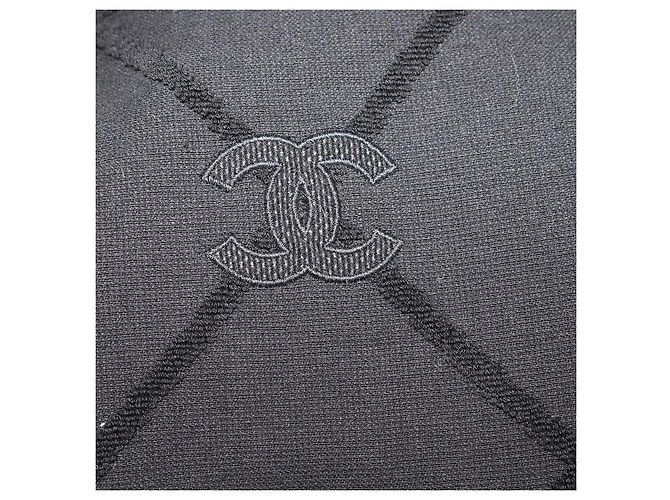 Chanel Ärmelloses Maxi-Kleid aus gestepptem Baumwollstrick in Schwarz mit CC-Logo - Ansicht 4