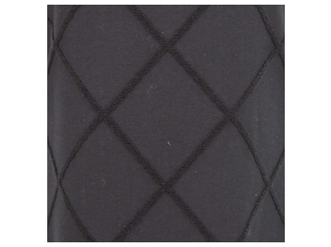 Chanel Ärmelloses Maxi-Kleid aus gestepptem Baumwollstrick in Schwarz mit CC-Logo - Ansicht 5