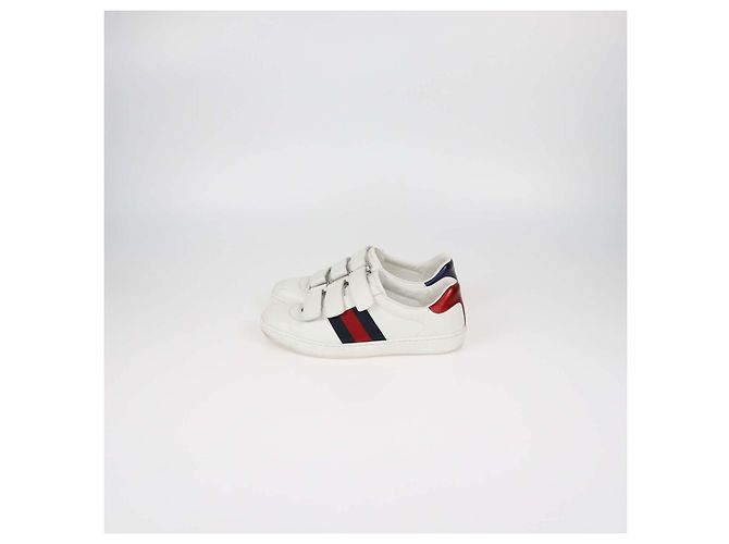 Gucci New Ace Low Top Sneaker aus weißem Leder mit Grip-Riemen - Ansicht 4