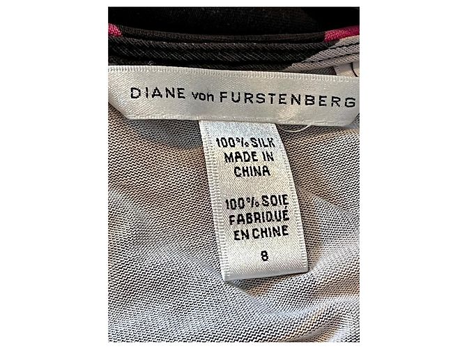 Diane von Furstenberg Vestido Cruzado Seda Estampado Serpiente "Eve" Negro Rosa Blanco Azul Multicolor Dorado - vista 6