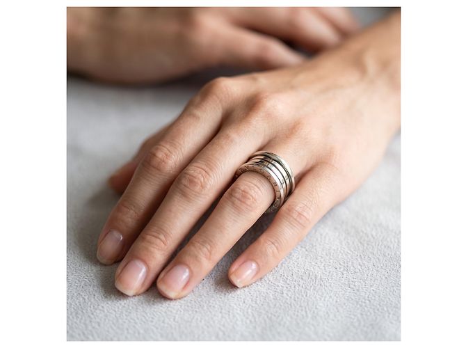 Bulgari Anillo Bvlgari B.zero1 de 3 bandas en oro blanco - vista 4