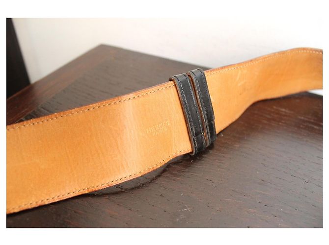 Hermès High-Waist Gürtel aus schwarzem Leder mit Goldknöpfen Golden - Ansicht 8